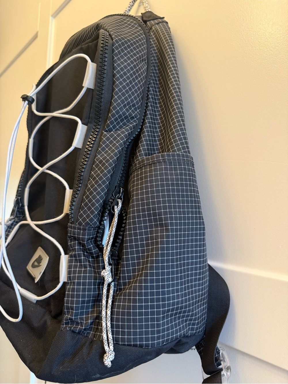 Nike Hayward 2.0 Backpack Black Gray White Bungee Laptop School Travel Gym - Picture 2 of 7